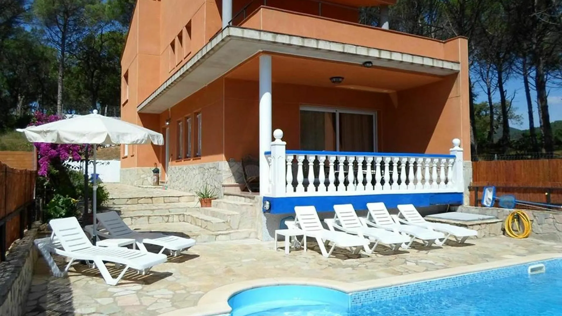 Villa With 3 Bedrooms In Calonge, With Wonderful Mountain View, Privat Calonge  0*, Calonge (Catalonia)